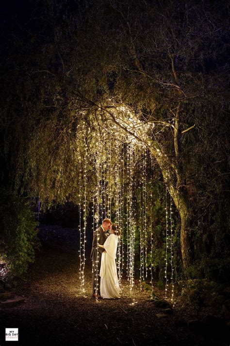 Creating Magical Wedding Moments: Expert Advice for Capturing Enchanting Memories
