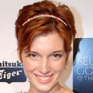 Dani Thorne Biography