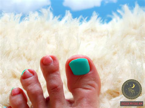 Decoding Dream Symbols: Understanding the Importance of Toenails in Your Dreams