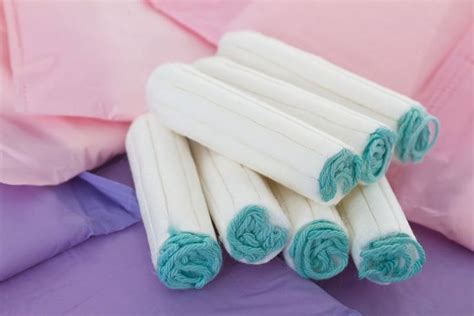 Decoding the Deeper Symbolism of Extracting Tampons through Dream Analysis