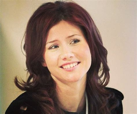 Details About Anna Chapman's Physical Characteristics