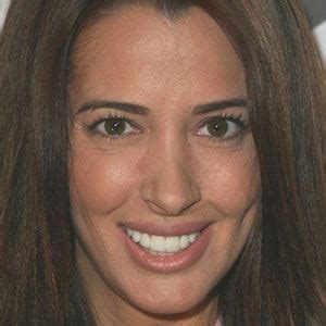 Details on Amy Weber's age