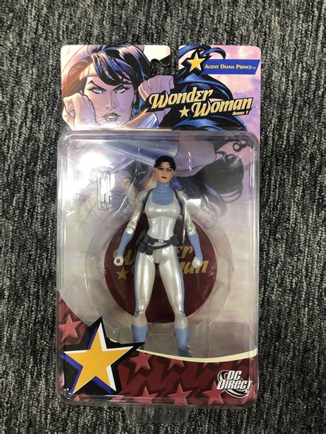 Diana Prince Figure Details