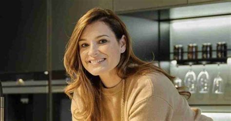 Discover Alena Seredova's Social Media Presence