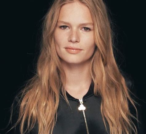 Discover Anna Ewers' Wealth Status