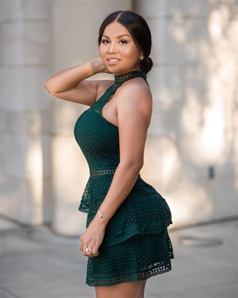 Discover Dolly Castro: Years, Stature, and Mass