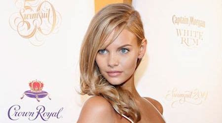 Discover Marloes Horst's Fitness and Physique Tips