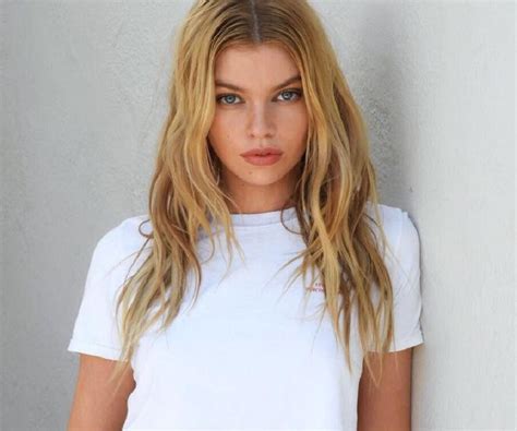 Discover Stella Maxwell's Early Background