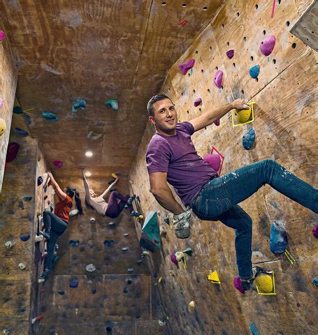 Discover the Rewards: Embrace the Benefits of Group Rock Climbing