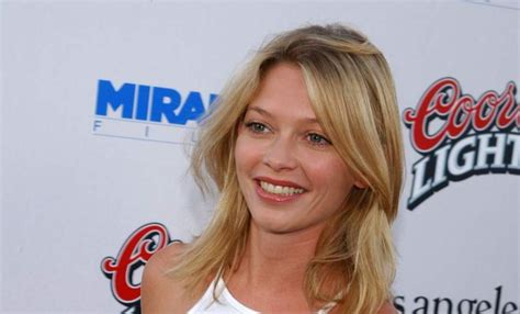 Discovering Amanda Detmer's Height and Body Measurements