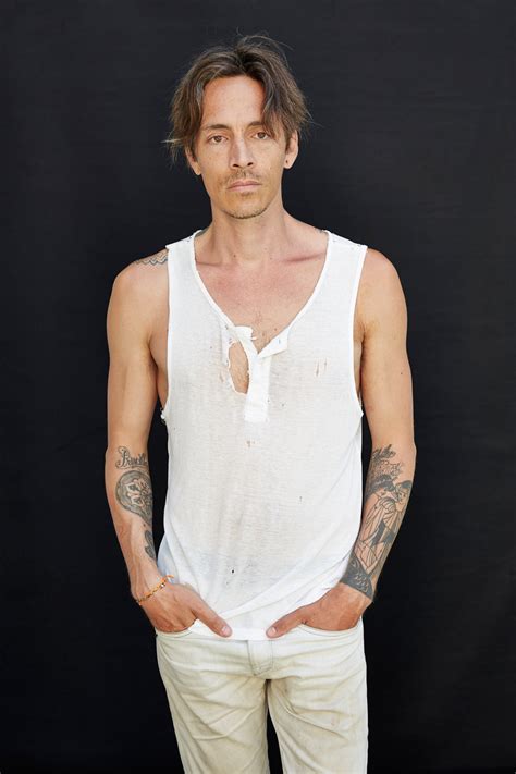 Discovering Brandon Boyd's Physical Characteristics