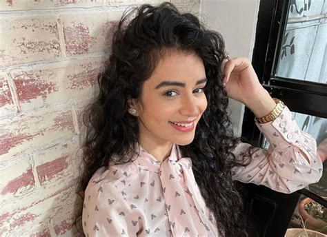 Discovering Sukirti Kandpal's net worth