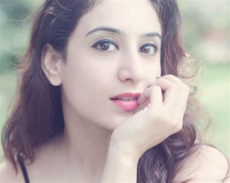 Disha Kapoor: A Complete Biography