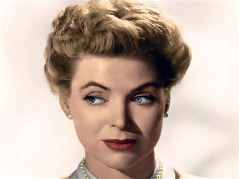 Dorothy McGuire: Height and Figure