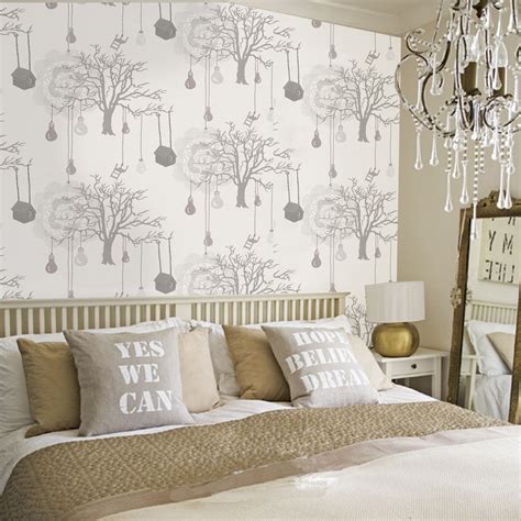 Dreamy Ideas to Transform Your Bedroom with Stunning Wallpapers