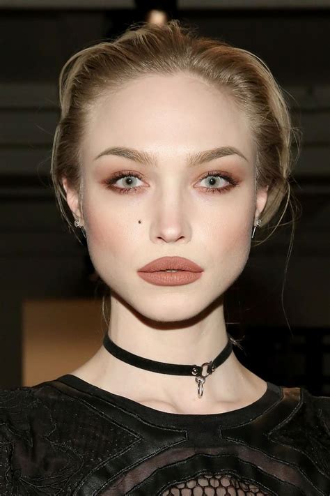 Early Life Journey of Ivy Levan