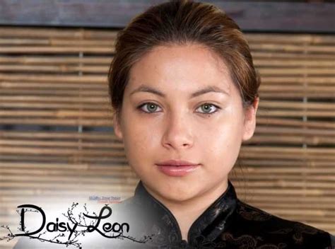 Early Life and Background of Deisy Leon