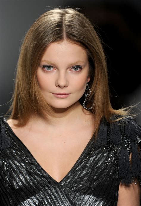 Early Life and Background of Eniko Mihalik