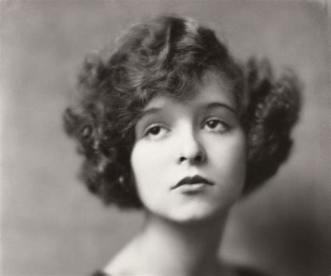 Early Life and Childhood of Clara Bow