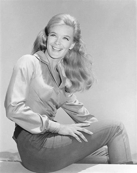 Early Life and Childhood of Linda Evans