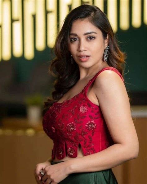 Early Life of Nivetha Pethuraj