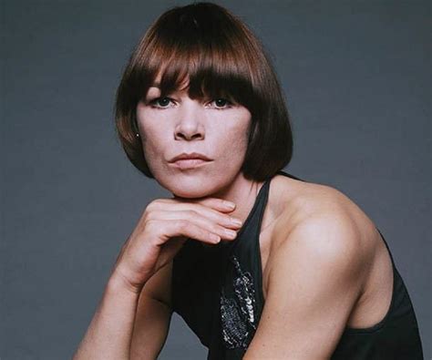 Early Years and Background of Glenda Jackson