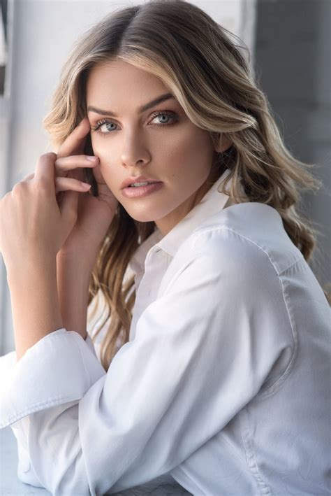 Early Years and Background of Marina Laswick