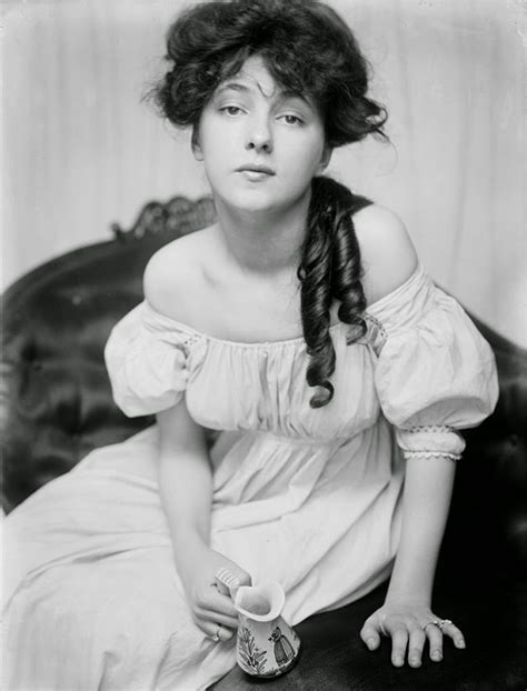 Early Years and Childhood of Evelyn Nesbit