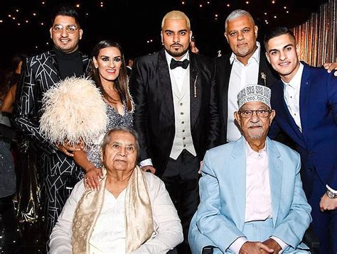 Early Years and Family Background of Umar Kamani