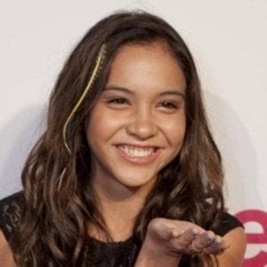 Early Years and Roots of Stella Hudgens