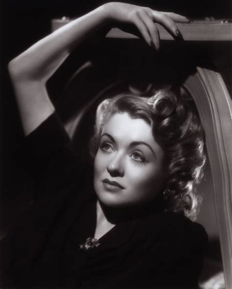 Early life and career of Constance Bennett