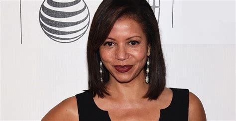 Early life and education of Gloria Reuben