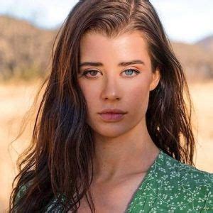 Earnings of Sarah Mcdaniel