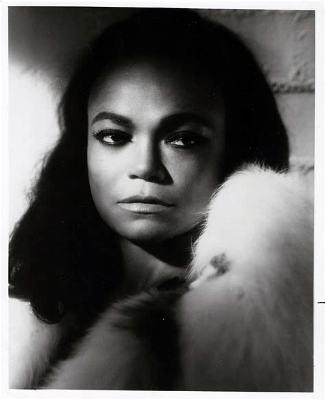 Eartha Kitt's Artistic Talents and Flexibility