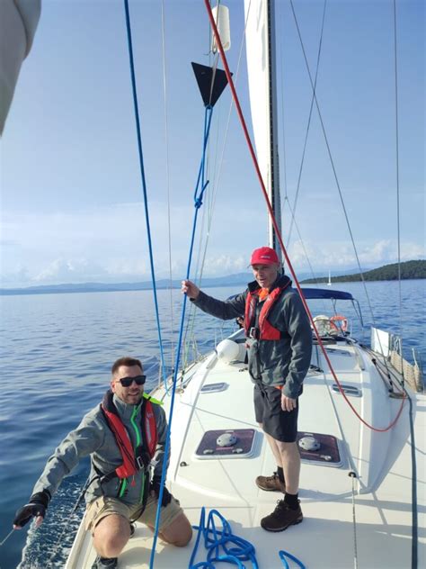 Embarking on a Sailing Journey: A Guide to Progress from Novice to Expert