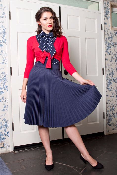 Embrace the Retro Look: 5 Vintage Skirt Styles That Are Making a Comeback