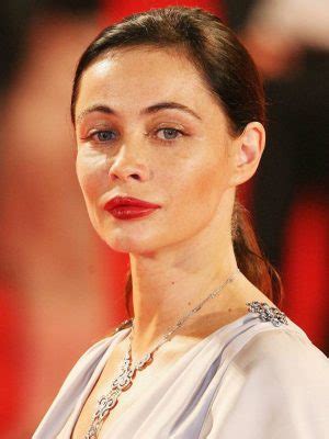 Emmanuelle Beart Stature