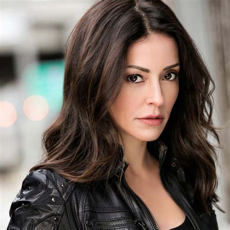 Emmanuelle Vaugier: Personal Life and Relationships