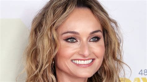 Engage with Giada Loren across her social media platforms