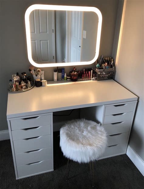 Enhance Your Space with a Stylish Vanity