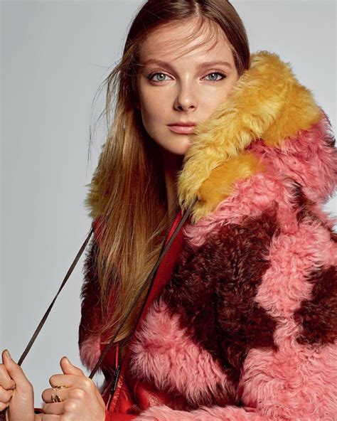 Eniko Mihalik: Distinctive Style and Fashion Preferences