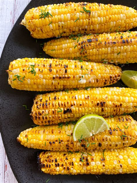 Enjoying the Flavors of Grilled Corn: Tips for a Mess-Free Corny Experience