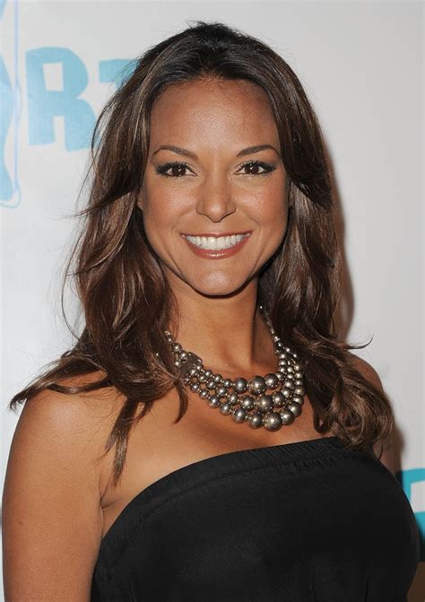 Eva Larue Age and Height