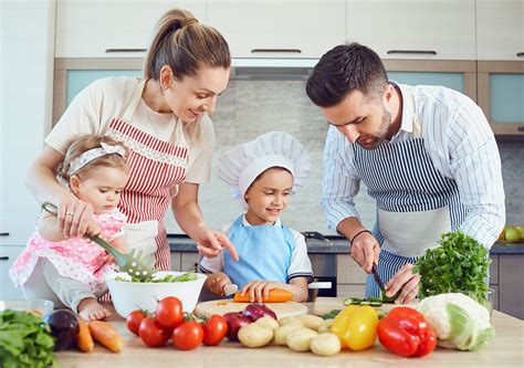 Experience the Bonding Benefits of Cooking and Eating Together