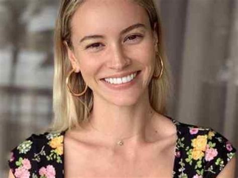 Explore Bryana Holly's Height Measurements