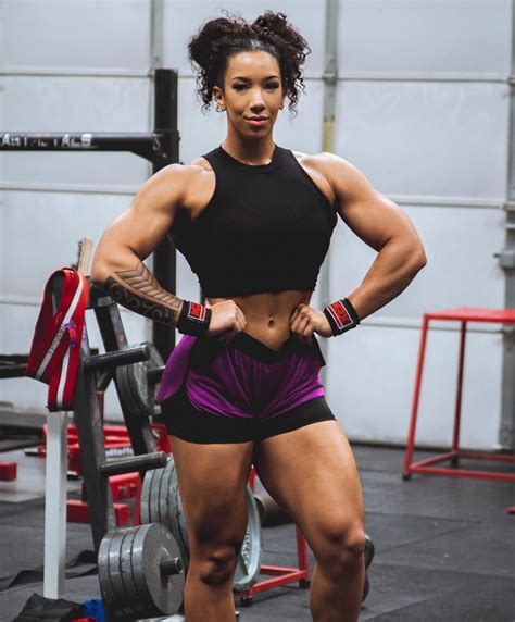 Exploring Alyshia Ashlee's Figure and Fitness