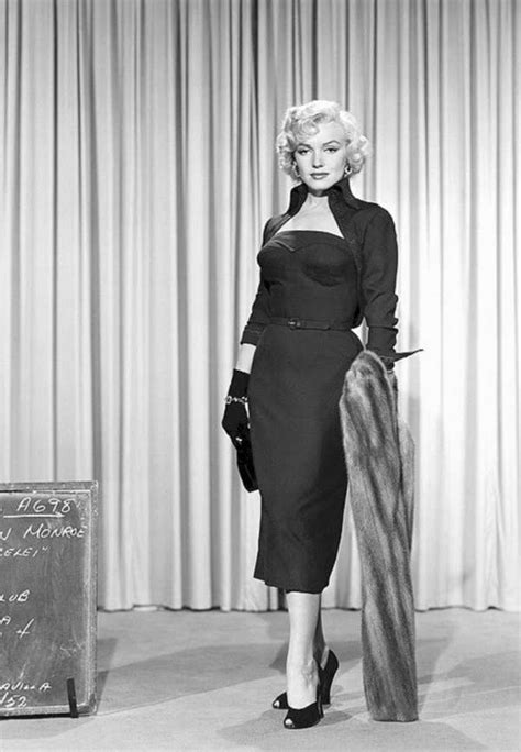 Exploring Betty Monroe's Fashion Style and Preferences