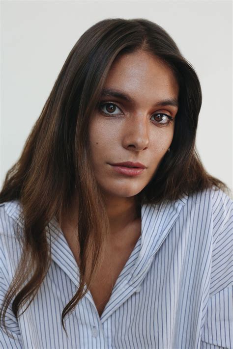 Exploring Caitlin Stasey's Height and Physique