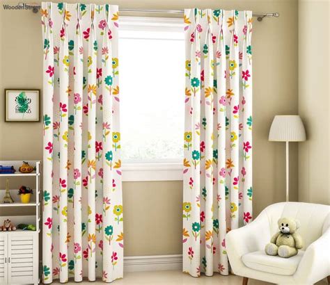 Exploring Different Fabrics for Vibrant Drapes