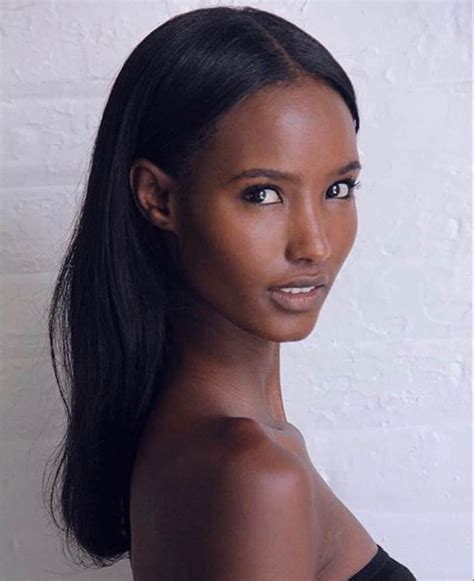 Exploring Fatima Siad's Physique and Wellness Journey